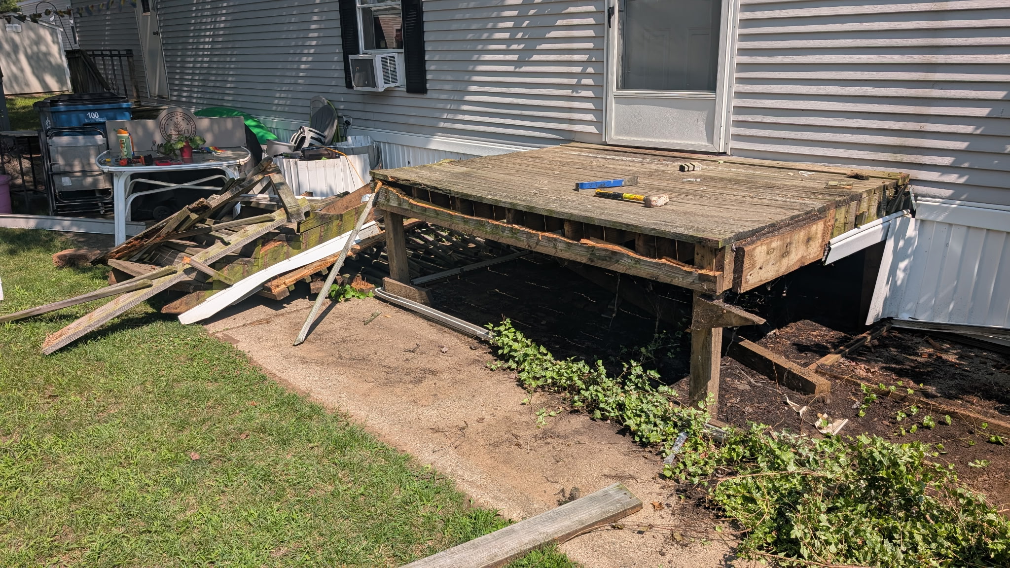 Deck area before rebuild